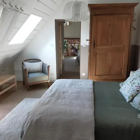 לינה וארוחת בוקר Le Clos Pontillon - 3*